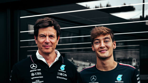 Toto Wolff - George Russell - Mercedes
